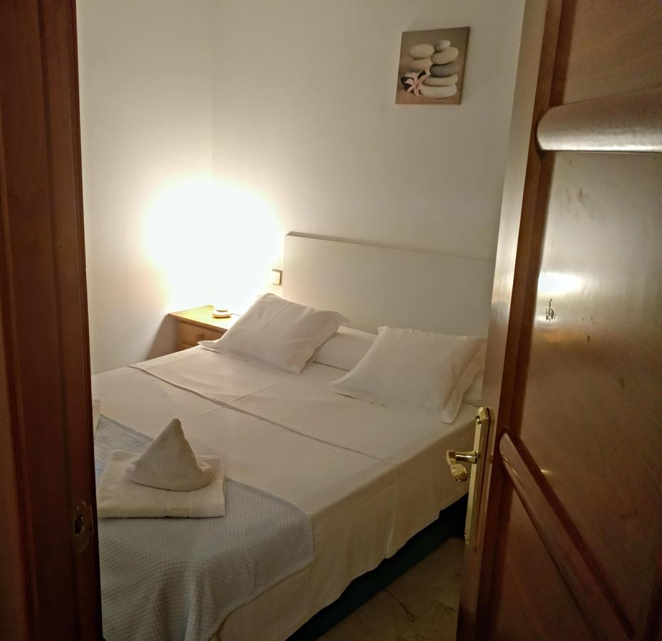 Santa Ana Apartamento Madrid Exteriör bild